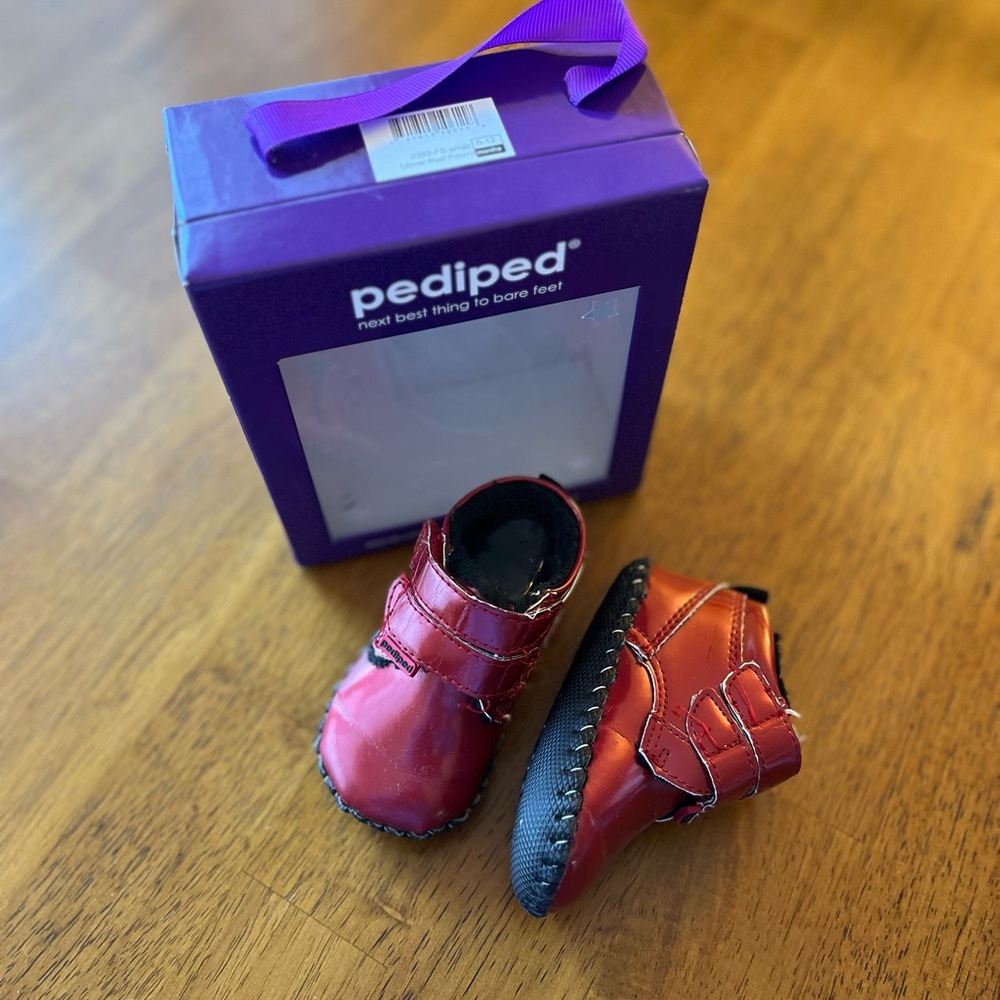 pediped ORIGINALS® LIONEL RED PATENT